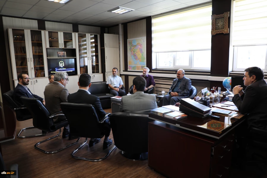 دکتر خنیفر در دیدار با اساتید دانشگاه های فرانسه:

ایران پیش از  میلاد و قبل از  اسلام نیز مراکز آموزشی و دانشگاه داشته است 2