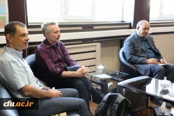 دکتر خنیفر در دیدار با اساتید دانشگاه های فرانسه:

ایران پیش از  میلاد و قبل از  اسلام نیز مراکز آموزشی و دانشگاه داشته است 2