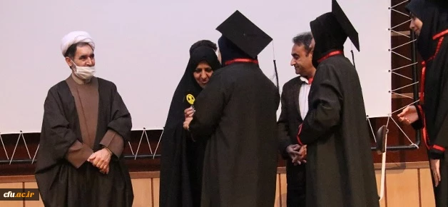 دکتر توان در مراسم جشن دانش آموختگی دانشجویان دانشگاه فرهنگیان کرمان:

لازمه معلمی عشق، اخلاص و انجام امور برای رضای خداوند و خدمت به دیگران است
 4