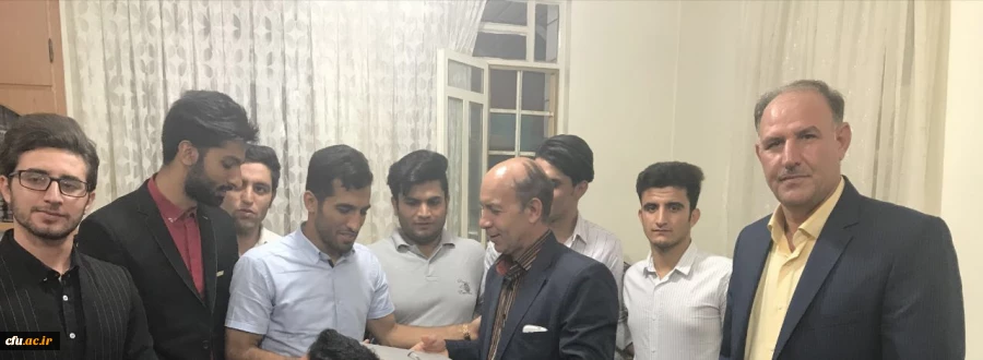 دیداردانشجویان دانشگاه فرهنگیان پردیس علامه طباطبایی لرستان با بازیکن تیم ملی در جام جهانی