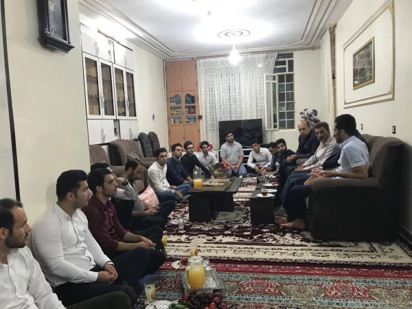 دیداردانشجویان دانشگاه فرهنگیان پردیس علامه طباطبایی لرستان با بازیکن تیم ملی در جام جهانی