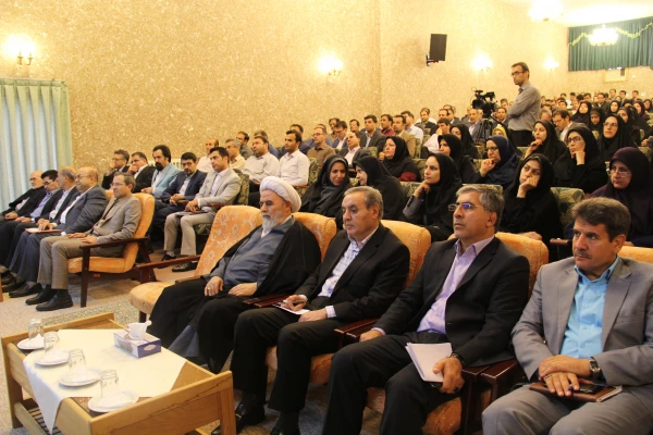 معاون پژوهشی و فناوری دانشگاه فرهنگیان:

نباید ریالی غیر هدفمند در دانشگاه هزینه شود  اما نیاز است در تعامل با پژوهشگران سخاوتمند باشید 2