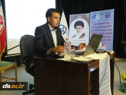 در دوره آموزشی کارشناسان پژوهش مطرح شده:

شیوه نامه های پژوهشی، شاخص اعتبار نشریات علمی، آشنایی با پایگاه های اطلاعاتی دانشگاه 7