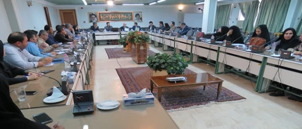 در دوره آموزشی کارشناسان پژوهش مطرح شده:

شیوه نامه های پژوهشی، شاخص اعتبار نشریات علمی، آشنایی با پایگاه های اطلاعاتی دانشگاه 8