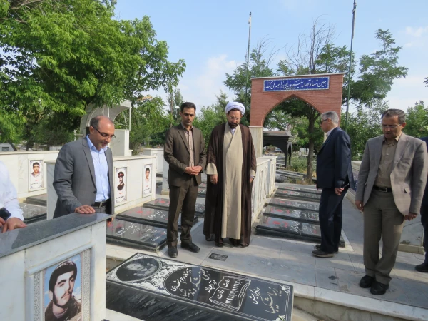 معاون پژوهشی دانشگاه در بازدید از پردیس های استان اردبیل عنوان کرد:

سیاست  و شاخص های ارزیابی پژوهش ها باید مبتنی بر ماموریت دانشگاه باشد 8