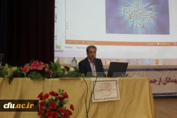 دکتر عرب در دومین دوره توانمندسازی کارشناسان دانشجویی دانشگاه فرهنگیان همزمان با دهه کرامت عنوان کرد:

با تشکیل کرسی های اندیشه ورزی و مرور کتاب هایی چون طب رضا (ع) در حوزه سلامت و بهداشت و مسائل پزشکی، باید کوشید زمینه ای را فراهم کرد تا در زندگی جاری 