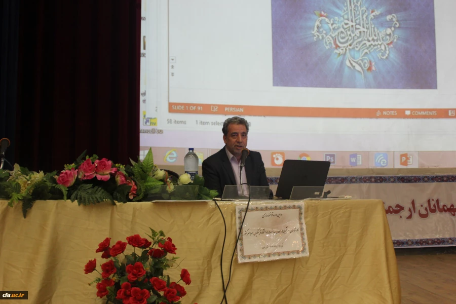 دکتر عرب در دومین دوره توانمندسازی کارشناسان دانشجویی دانشگاه فرهنگیان همزمان با دهه کرامت عنوان کرد:

با تشکیل کرسی های اندیشه ورزی و مرور کتاب هایی چون طب رضا (ع) در حوزه سلامت و بهداشت و مسائل پزشکی، باید کوشید زمینه ای را فراهم کرد تا در زندگی جاری 