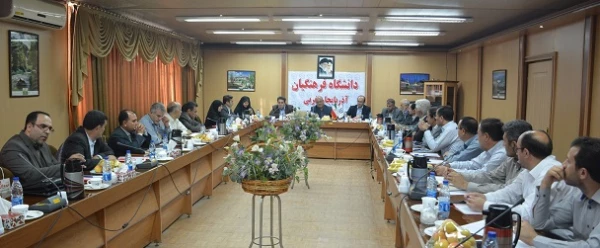 محمدی مدیر کل آموزش و پرورش استان آذربایجان غربی:

استفاده از ظرفیت دانشگاه فرهنگیان و کانون پرورش فکری کودکان و نوجوانان در موضوع پیشگیری از آسیبهای اجتماعی 
 2