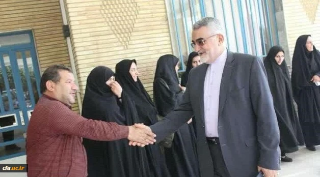 بازدید نماینده مردم  بروجرد در مجلس شورای اسلامی  از مرکز حضرت زینب کبری(س)  3