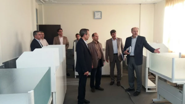 دکتر طاهری نیا در حکیم فردوسی 4