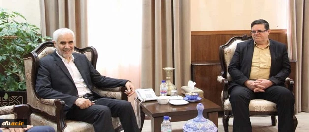 در حاشیه حضور هیئت رئیسه در دانشگاه فرهنگیان اصفهان:

دیدار صمیمانه رئیس دانشگاه فرهنگیان با استاندار اصفهان 2