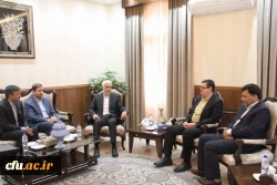 در حاشیه حضور هیئت رئیسه در دانشگاه فرهنگیان اصفهان:

دیدار صمیمانه رئیس دانشگاه فرهنگیان با استاندار اصفهان 3