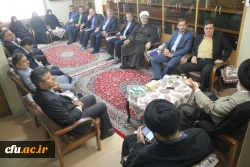 دکتر خنیفر در ددیدار با امام جمعه اصفهان:

امیدواریم با حمایت ها از دانشگاه فرهنگیان  شاهد کارهای قیمتی برای تربیت معلم به عنوان یکی از قطب های مهم کشور  باشیم 2