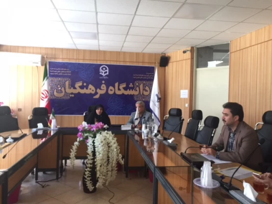 در جلسه  توجیهی راه اندازی بازارچه های دانشجویی با استان های متقاضی:

پرورش ایده های دانشجویی و فراهم نمودن فرصت شغلی و رضایتمندی دانشجویان از امکانات رفاهی، هدف اصلی احداث بازارچه ها است.