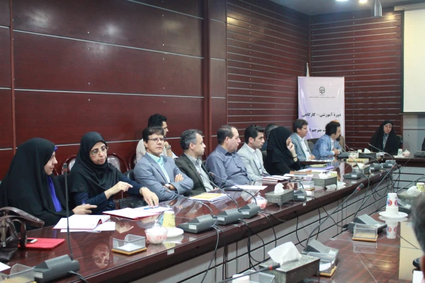 معاون پژوهشی دانشگاه فرهنگیان در افتتاحیه دوره آموزشی تربیت مترجمان:

متون ترجمه را باید سختگیرانه انتخاب و سخاوتمندانه حمایت کرد 2