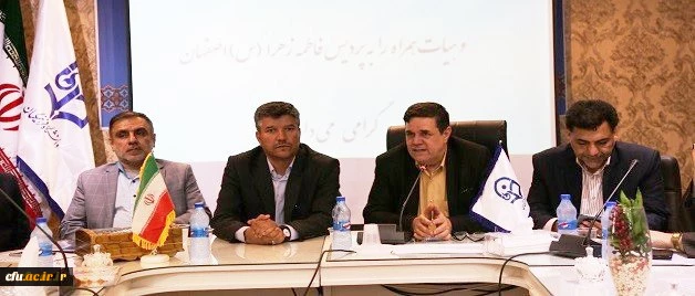 دکتر خنیفر در جمع استادان و مسئولان دانشگاه فرهنگیان استان اصفهان:

معلم را نمیتوان وارد کرد و همیشه باید معلمان مهارت دیده برای آینده جامعه پرورش داد 2
