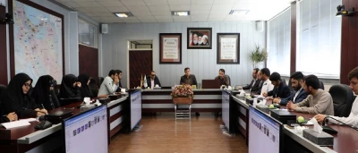 دکتر خنیفر در نشست شورای تبیین مواضع بسیج دانشجویی دانشگاه فرهنگیان:

دغدغه ما جذب نخبه ها و رتبه های برتر به سمت حرفه معلمی است