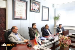 با حضور دکتر خنیفر انجام شد:
مراسم  معارفه سرپرست معاونت فرهنگی و اجتماعی 5