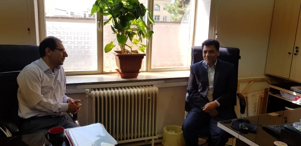 دکتر محمدی از بخش های مختلف معاونت فرهنگی واجتماعی دانشگاه فرهنگیان بازدید کرد