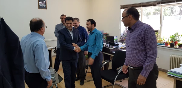 دکتر محمدی از بخش های مختلف معاونت فرهنگی واجتماعی دانشگاه فرهنگیان بازدید کرد