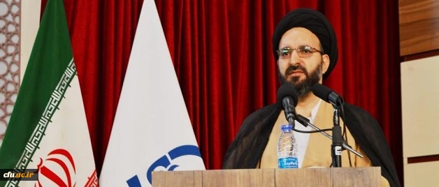 مسئول نهاد نمایندگی رهبری در دانشگاه فرهنگیان (سازمان مرکزی) در جلسه آموزشی در پنجمین دوره از اردوهای حیات طیبه:

ما باید در دانشگاه فرهنگیان وظیفه پیگیری و بررسی راهکارها، چالش ها و موانع را مورد توجه قرار دهیم 2