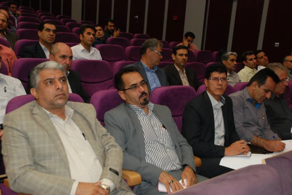 دکتر انصاری راد در ششمین دوره بالندگی مشاوران سراسر کشور عنوان کرد:

ما قرار است دانش آموزانی تربیت کنیم که شهروندانی مناسب و هماهنگ با هنجارهای اجتماعی باشند که این امر نیازمند سرمایه گذاری در تربیت معلمان است.  6