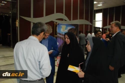 امیر خوراکیان، معاون مرکز ملی فضای مجازی در ششمین دوره بالندگی مشاوران سراسر کشور بیان کرد:

میانگین استفاده از فضای مجازی در دنیا چهار ساعت در روز است اما در ایران این عدد بالای ۷ ساعت است. 4