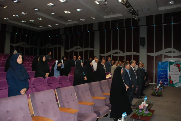 به میزبانی پردیس نسیبه برگزار شد:

ششمین دوره بالندگی مشاوران سراسر کشور با موضوع آسیب های نوپدید در فضای مجازی؛ تهدیدها و فرصت ها 3