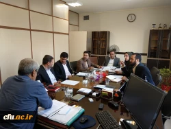 در ششمین جلسه کارگروه ساماندهی نیروهای سرپرست شبانه روزی عنوامن شد:

بررسی ماده های شیوه نامه همزمان با تشکیل هفتمین جلسه کارگروه در پنجم شهریور ماه