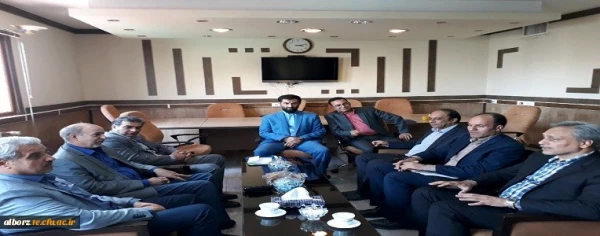 در جلسه مشترک دانشگاه فرهنگیان و اداره کل نوسازی و تجهیز مدارس استان البرز :

پیرامون مشکلات خوابگاهی پردیس دختران امیر کبیر و انجام تعمیرات و بازسازی سیستم های گرمایشی و سرمایشی پردیس های استان بحث و تبادل نظر شد