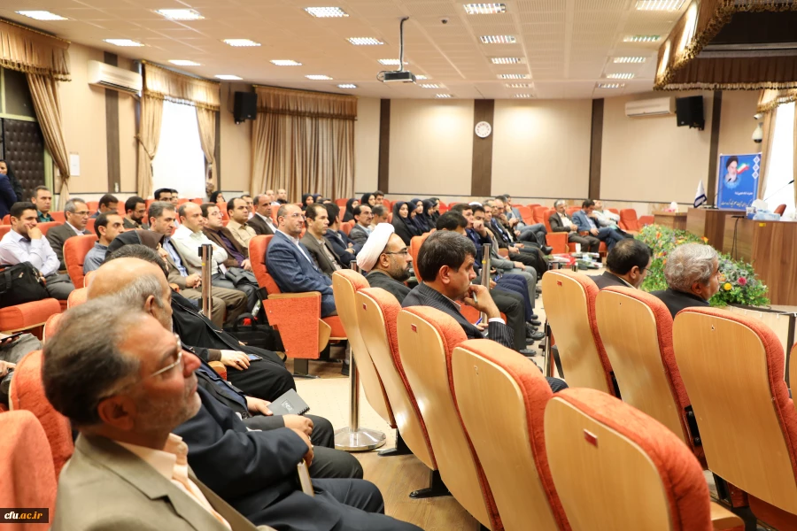 رئیس دانشگاه فرهنگیان در نشست اعضای هیئت علمی جدید دانشگاه:

 قضاوت و تحلیل استاد بر فراگیر اثر گذار است 9