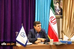 معاون آموزشی و تحصیلات تکمیلی در نشست بدو ورود اعضای هیئت علمی:

تکریم اعضای هیئت علمی از اولویت های اصلی معاونت آموزشی 3