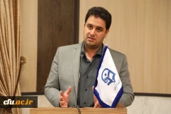 معاون آموزشی و تحصیلات تکمیلی در نشست بدو ورود اعضای هیئت علمی:

تکریم اعضای هیئت علمی از اولویت های اصلی معاونت آموزشی 5