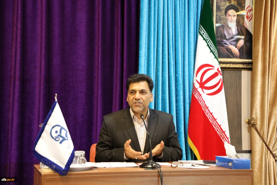 معاون آموزشی و تحصیلات تکمیلی در نشست بدو ورود اعضای هیئت علمی:

تکریم اعضای هیئت علمی از اولویت های اصلی معاونت آموزشی 12