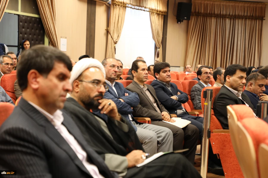 سرپرست معاونت فرهنگی و اجتماعی دانشگاه در نشست بدو ورود اعضای هیئت علمی:

آموزش و تربیت باید در تمام ابعاد شناختی، روانی،  عاطفی و آموزشی انجام شود 2