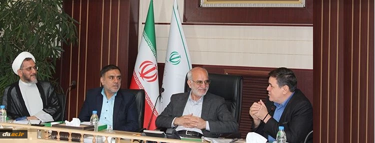 دکتر خنیفر در اولین جلسه هیات امنای دانشگاه فرهنگیان استان تهران :

نیاز مبرم به غنی سازی مراکز تربیت معلم 2