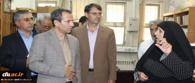 در بازدید معاون پژوهشی و فناوری دانشگاه مطرح شد:

ضرورت معرفی بیشتر کتب و نشریات دانشگاه فرهنگیان به دانشجویان و اعضاء هیأت علمی دانشگاه