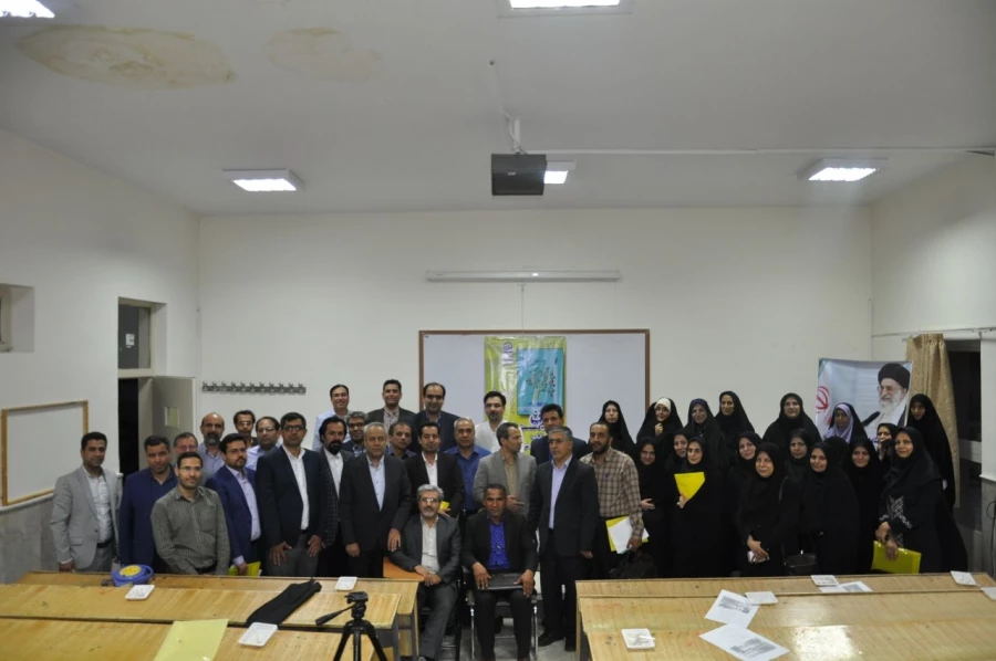 اولین نشست نقد کتاب دانشگاهی در پردیس شهید بهشتی خراسان رضوی آغاز به کار نمود 
 4