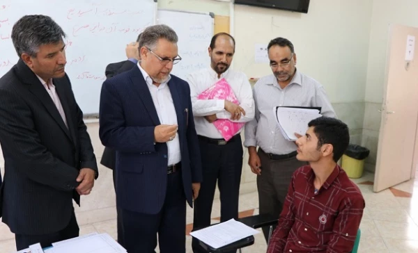 در حاشیه سفر معاون نظارت ، ارزیابی و تضمین کیفیت دانشگاه به اصفهان انجام شد:

ادای احترام به مقام شامخ شهدای گمنام ، بازدید از روند مصاحبه داوطلبان ورود به دانشگاه، و حضور در جمع اعضای هیات علمی 4