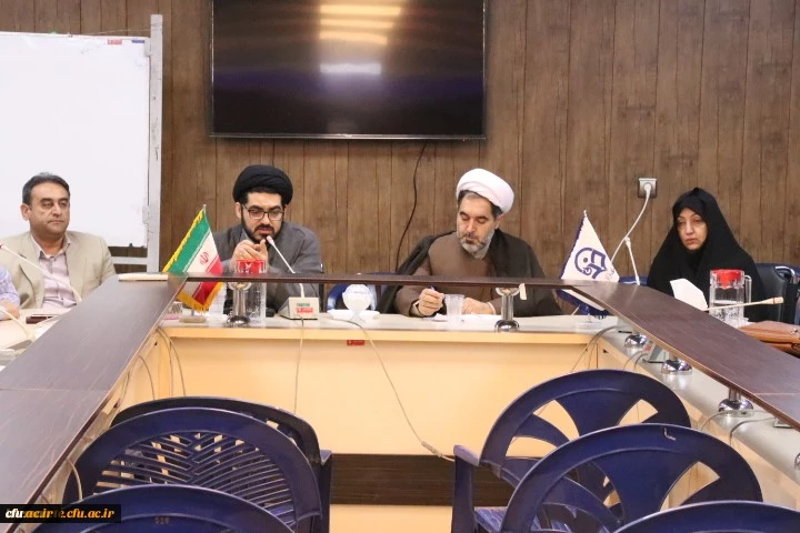 با حضور مدیریت امور پردیس های استان کرمان برگزار شد:

تودیع و معارفه سرپرست پردیس شهید باهنر کرمان
 3