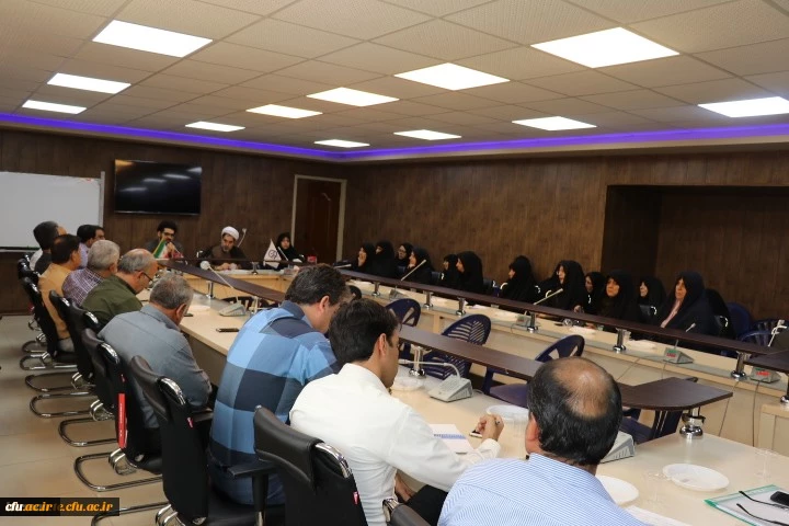 با حضور مدیریت امور پردیس های استان کرمان برگزار شد:

تودیع و معارفه سرپرست پردیس شهید باهنر کرمان
 4