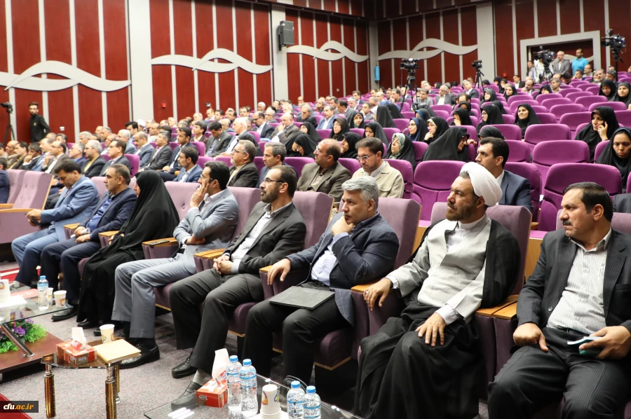 رئیس دانشگاه فرهنگیان در نوزدهمین  اجلاس مدیران دانشگاه:

ضرورت استقبال گرم و شایسته از نومعلمان و تزریق امیدو شوق معلمی در آنان 3