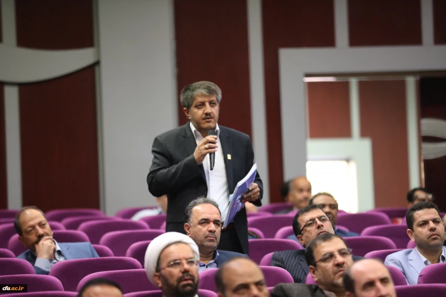 رئیس مرکز برنامه ریزی منابع انسانی و فناوری اطلاعات 2