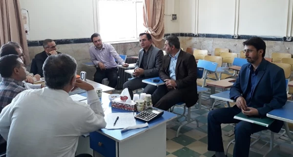 معاون پژوهش، برنامه ریزی و نیروی انسانی آموزش وپرورش استان آذربایجان غربی در جریان مصاحبه معرفی شدگان آزمون سراسری:

 نهایت سعی و تلاش خود را جهت جلوگیری از تضییع حقوق مصاحبه شوندگان بکار گیرید
 2