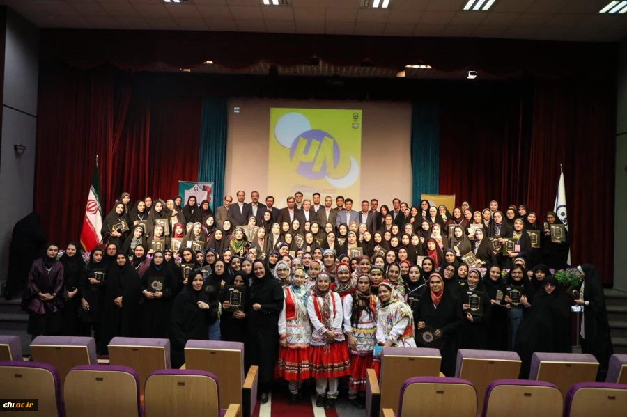 سرپرست مدیریت پردیس های استان تهران در اختتامیه جشنواره فرهنگی و هنری دانشجو معلمان دختر دانشگاه:

رویکرد حاکم بر دانشگاه فرهنگیان باید رویکرد توجه به فرهنگ ایران اسلامی از منظر رهبر انقلاب باشد تا شایستگی های فرهنگی به وجود آید 2