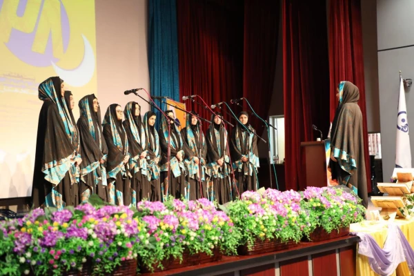 سرپرست مدیریت پردیس های استان تهران در اختتامیه جشنواره فرهنگی و هنری دانشجو معلمان دختر دانشگاه:

رویکرد حاکم بر دانشگاه فرهنگیان باید رویکرد توجه به فرهنگ ایران اسلامی از منظر رهبر انقلاب باشد تا شایستگی های فرهنگی به وجود آید 2