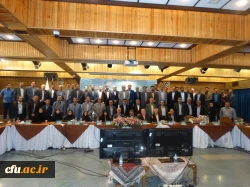 در شصت و دومین نشست معاونان دانشجویی و پنجاه و یکمین نشست معاونان فرهنگی دانشگاه های سراسر کشور عنوان شد:

باید خدمات دانشجویی و رفاهی در دانشگاه ها را بیشتر کرد تا نشاط و رفاه مناسب تری داشته و شرایط تحصیلی بهتر را برای دانشجویان فراهم آورد