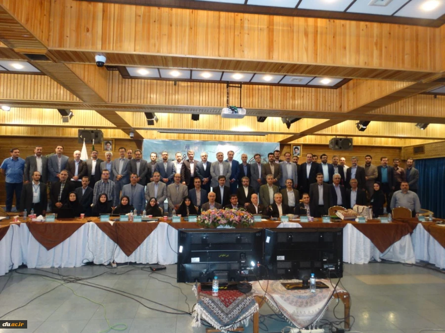 در شصت و دومین نشست معاونان دانشجویی و پنجاه و یکمین نشست معاونان فرهنگی دانشگاه های سراسر کشور عنوان شد:

باید خدمات دانشجویی و رفاهی در دانشگاه ها را بیشتر کرد تا نشاط و رفاه مناسب تری داشته و شرایط تحصیلی بهتر را برای دانشجویان فراهم آورد