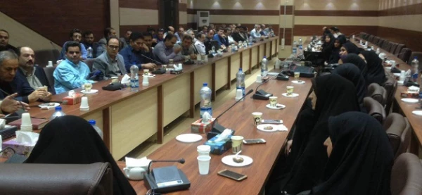 دکتر اسداله خدیوی در جمع اساتید و کارکنان دانشگاه فرهنگیان آذربایجان شرقی:

دانشگاه فرهنگیان بستر فرهنگ پروری است
 2