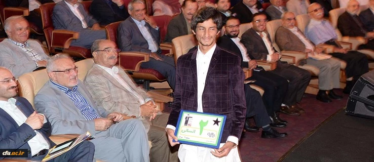 رتبه دوم آزمون سراسری 1397 معلمی را برگزید 2